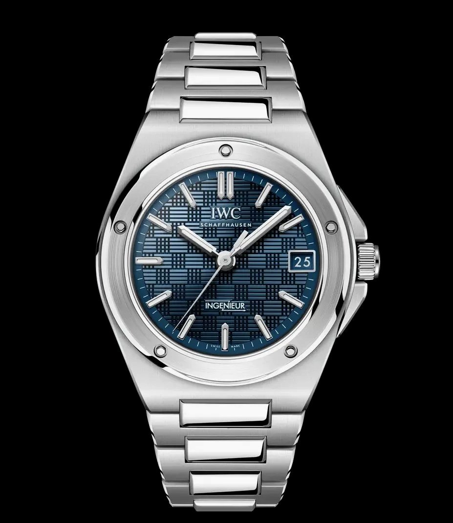 Representative study from the watches visual cabinet.