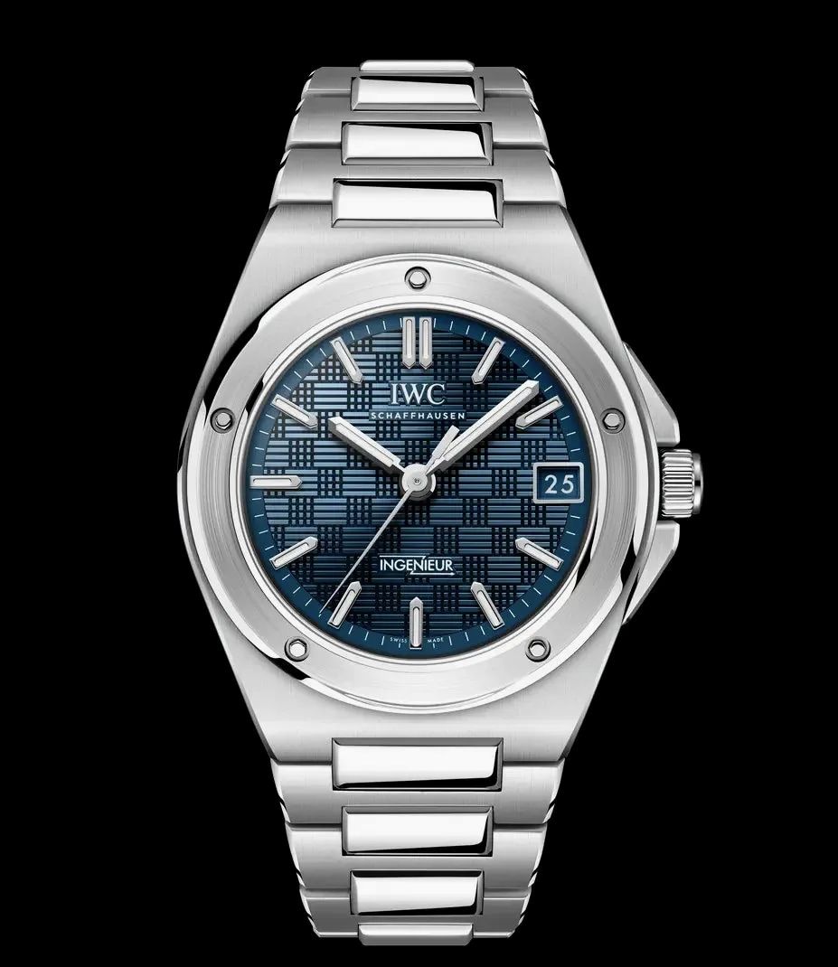 Representative study from the watches visual cabinet.